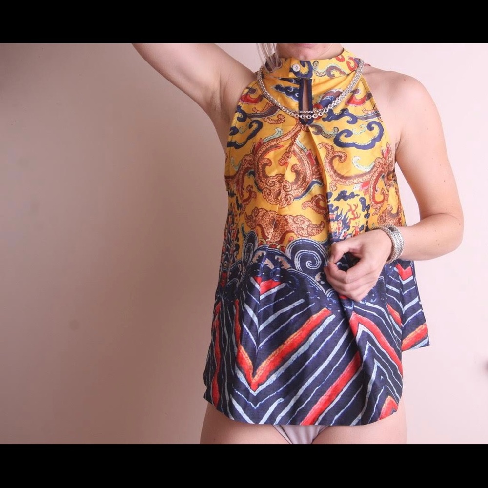 Buge Dress Printed Top